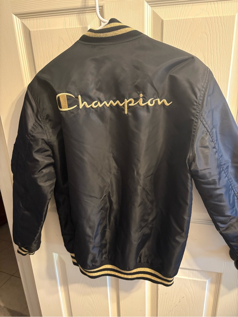 Bomber jacket - Picture 4 of 7